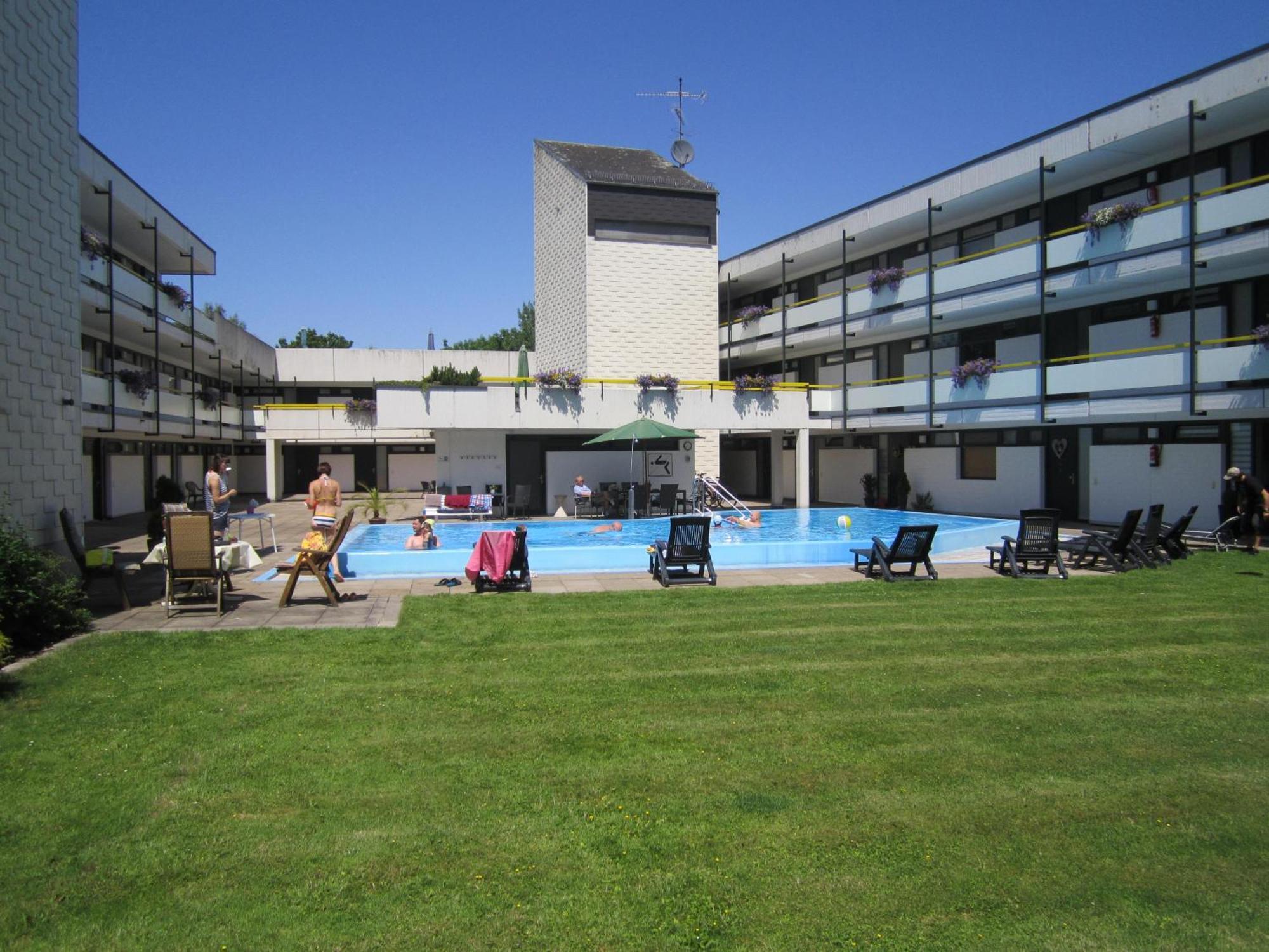 Möhnestube mit Seeblick, Pool und Sauna *